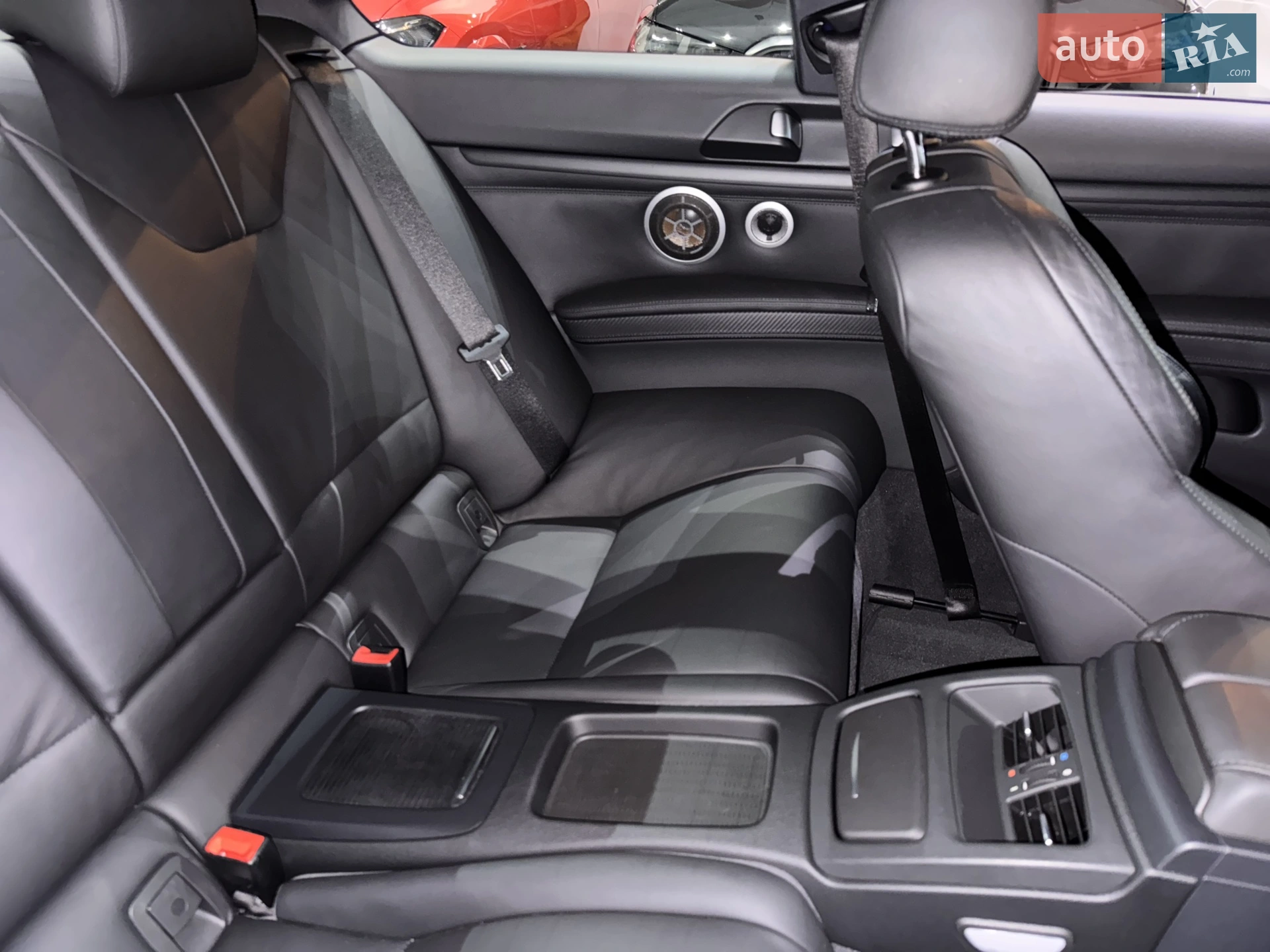2010 BMW M3 - мініатюра 146