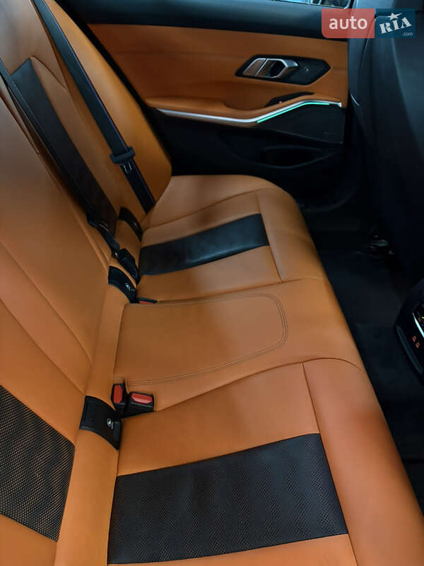 Седан BMW M3 2022 в Киеве