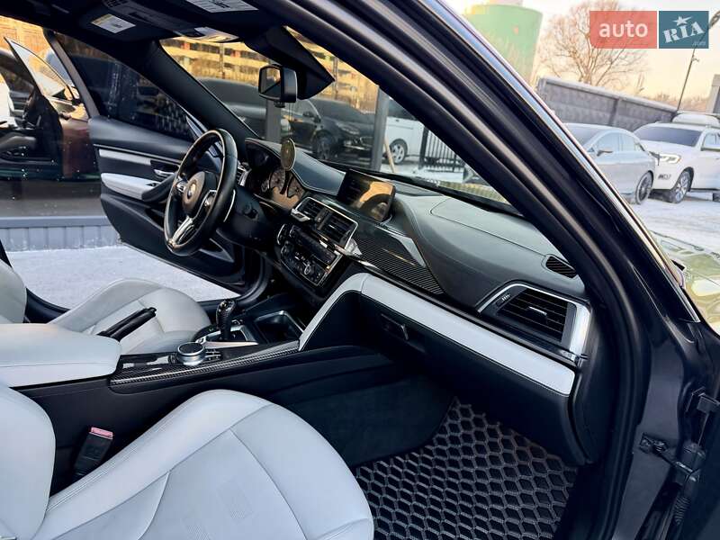 Седан BMW M3 2018 в Киеве