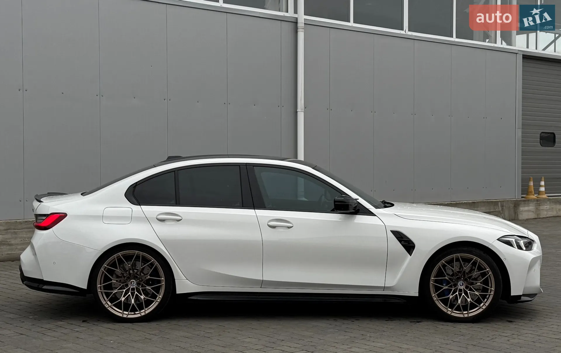 2023 BMW M3 - мініатюра 11