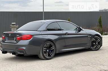 Кабриолет BMW M4 2015 в 