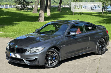 Купе BMW M4 2016 в Киеве