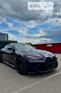 Купе BMW M4 2022 в 