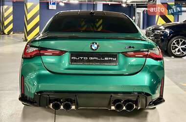 Купе BMW M4 2022 в 