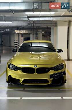 Кабріолет BMW M4 2014 в Києві