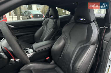 Купе BMW M4 2021 в 