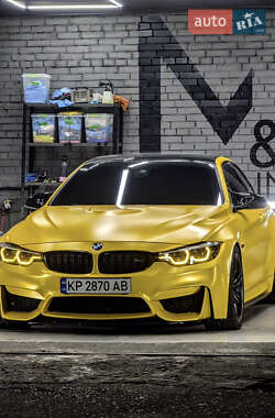 Кабриолет BMW M4 2016 в Вольнянске