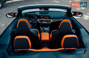 Кабриолет BMW M4 2023 в 