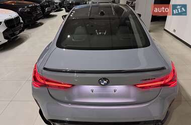 Купе BMW M4 2025 в 