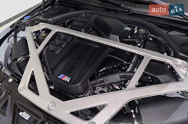 Купе BMW M4 2025 в 