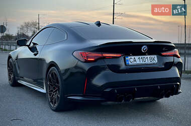 Купе BMW M4 2022 в 