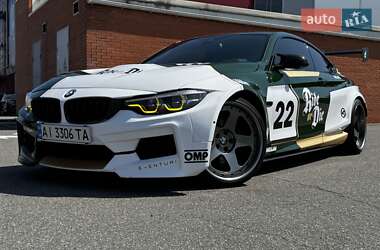Купе BMW M4 2017 в Киеве