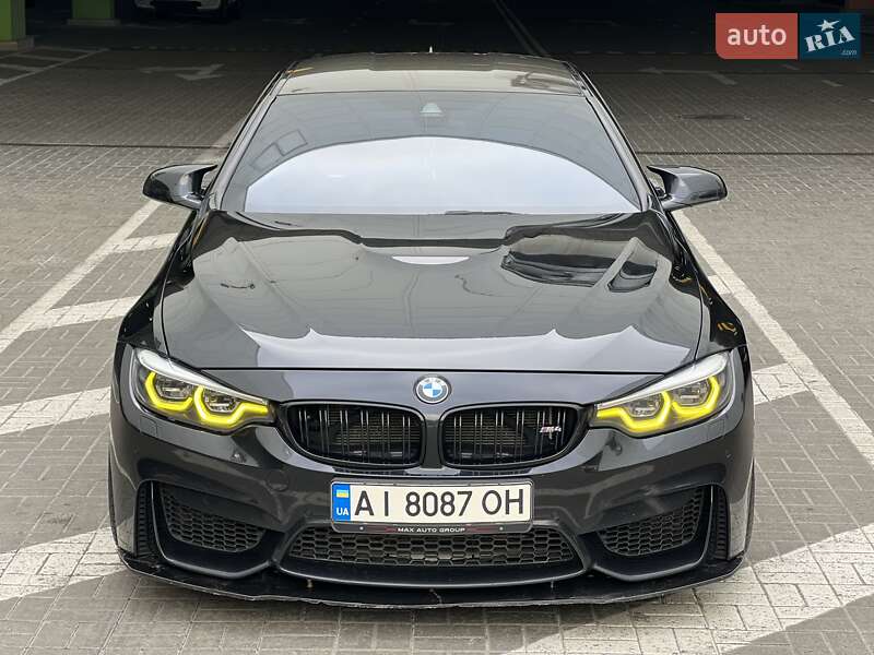 Купе BMW M4 2015 в Киеве