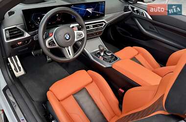Кабріолет BMW M4 2023 в 