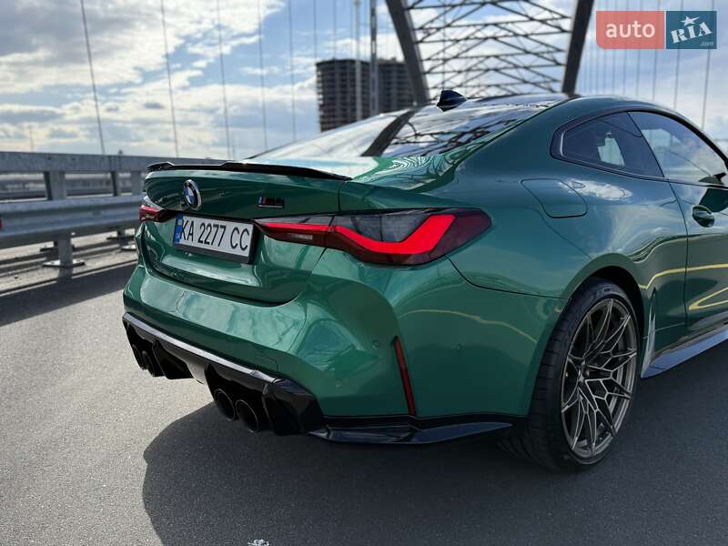 Купе BMW M4 2021 в Киеве