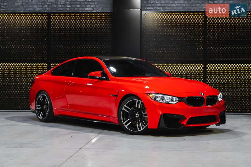 Купе BMW M4 2015 в 