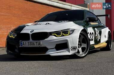 Купе BMW M4 2017 в Киеве