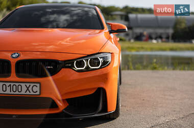 Купе BMW M4 2017 в 