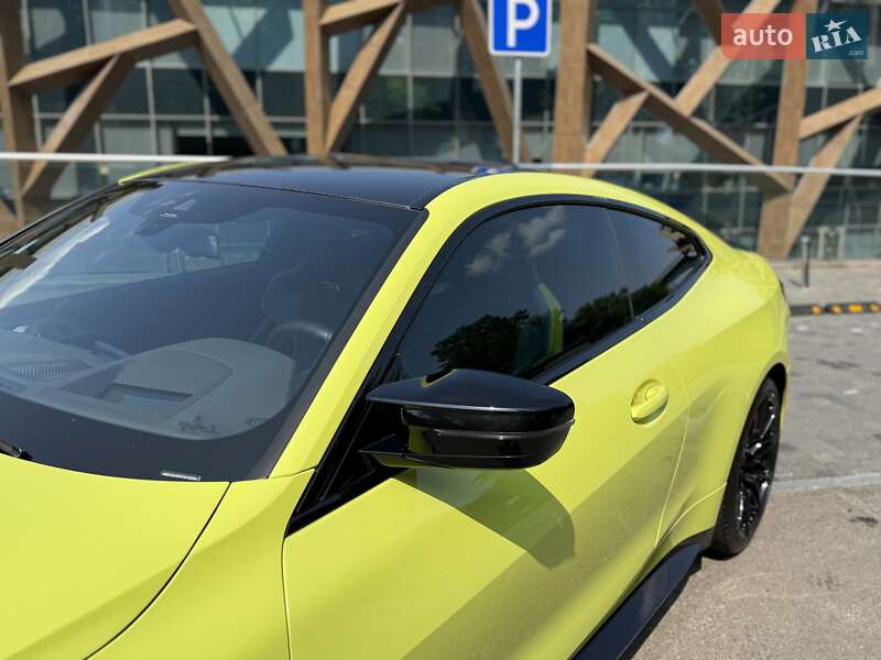 Купе BMW M4 2022 в Києві