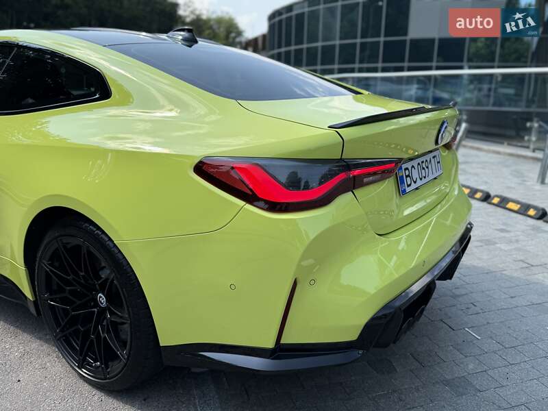 Купе BMW M4 2022 в Києві