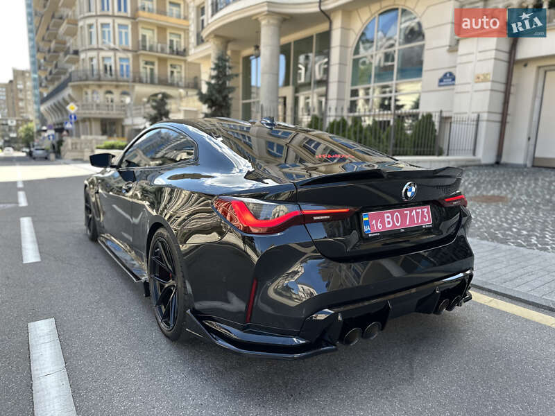 Купе BMW M4 2021 в Киеве
