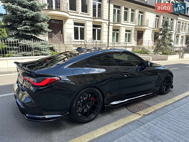 Купе BMW M4 2021 в Киеве