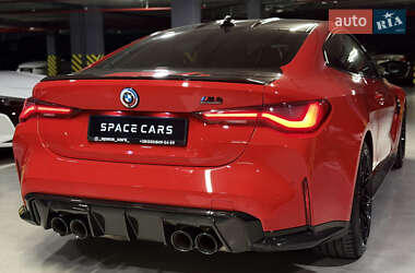 Купе BMW M4 2021 в 
