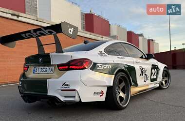 Купе BMW M4 2017 в Киеве