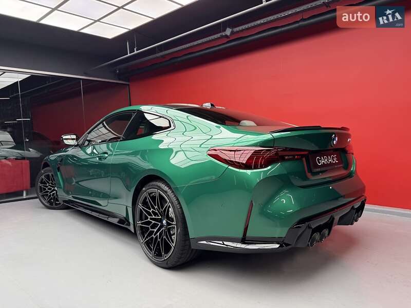 Купе BMW M4 2025 в Киеве