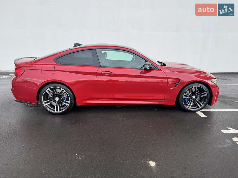 Купе BMW M4 2017 в Киеве