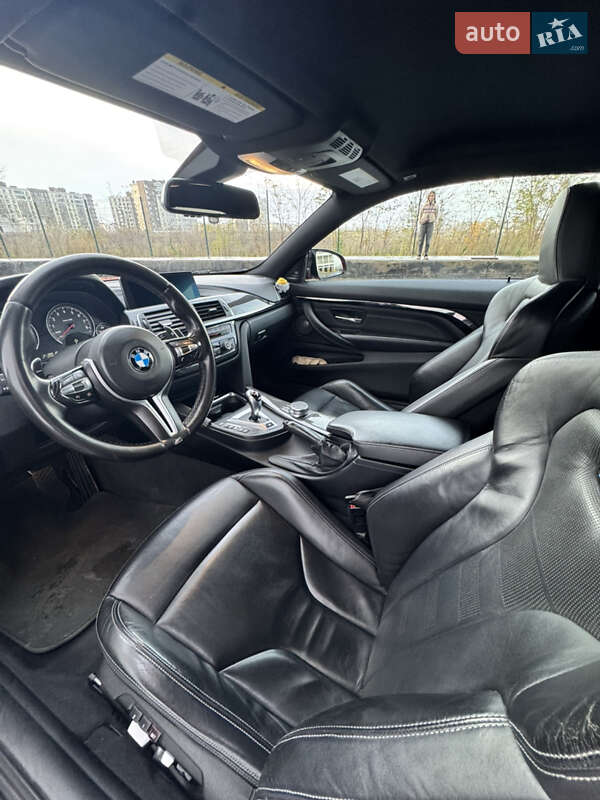 Купе BMW M4 2017 в Киеве