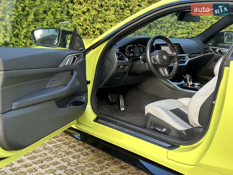 Купе BMW M4 2022 в Киеве