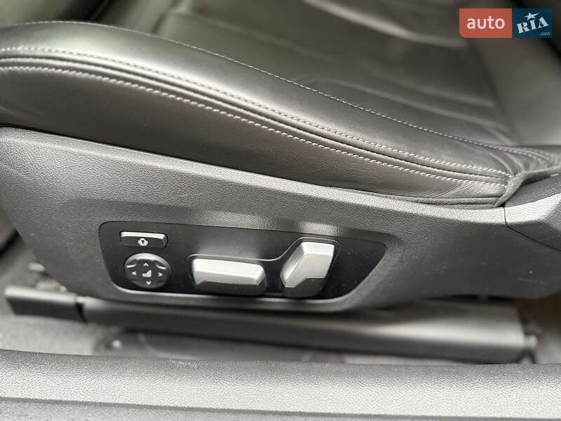 Купе BMW M4 2022 в Києві