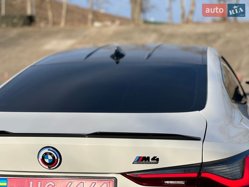 Купе BMW M4 2023 в Києві