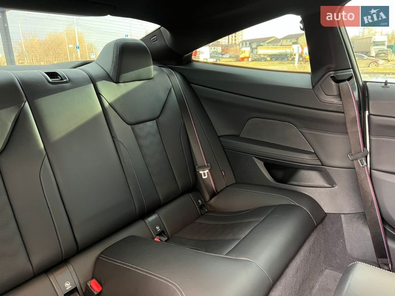 Купе BMW M4 2023 в Києві