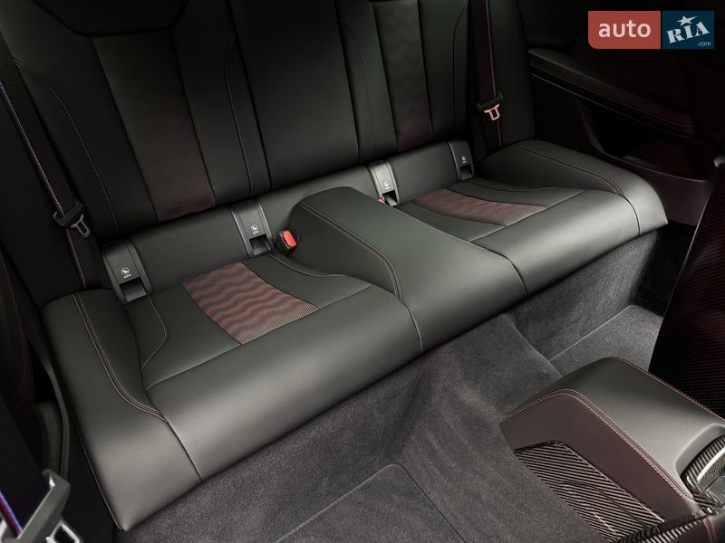 Купе BMW M4 2025 в Києві