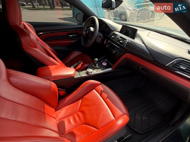 Купе BMW M4 2015 в Вінниці