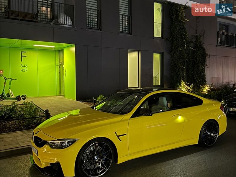 Купе BMW M4 2016 в Києві