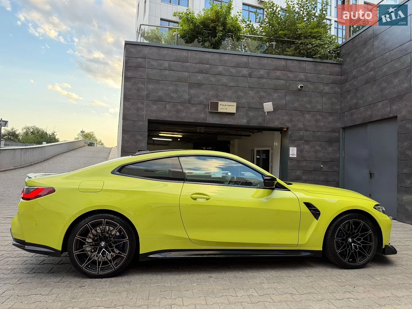 2022 BMW M4 - мініатюра 69