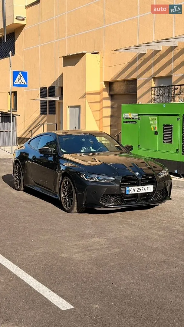 2022 BMW M4 - фото 1