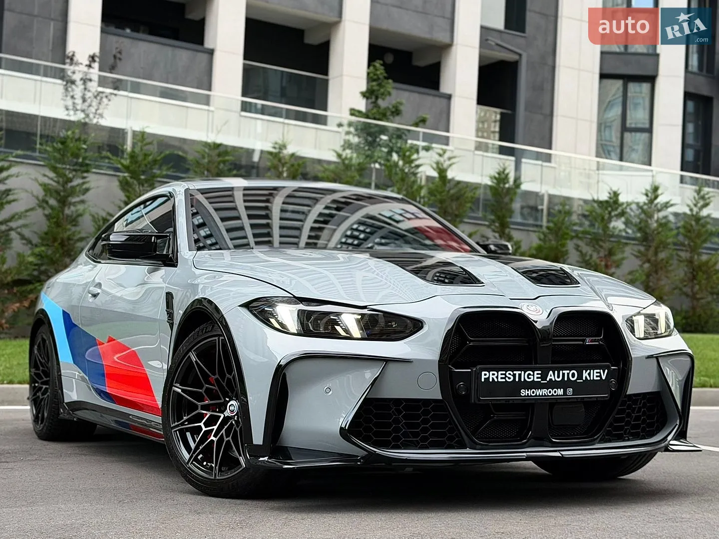 2022 BMW M4 - мініатюра 3