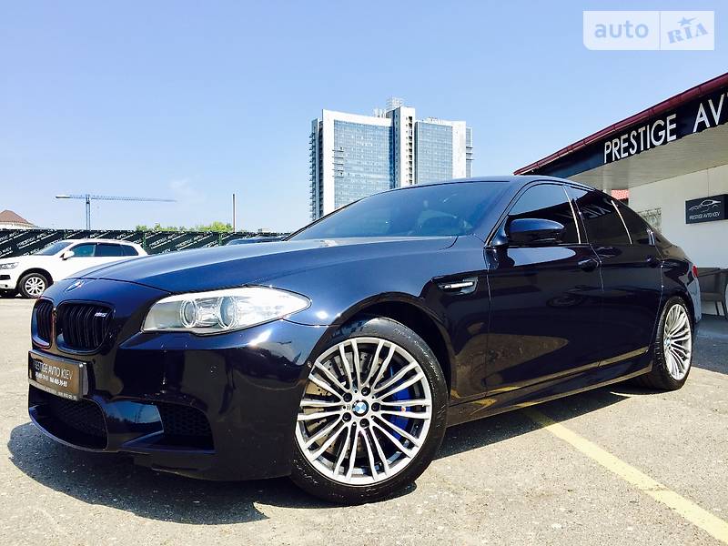 Седан BMW M5 2013 в Киеве