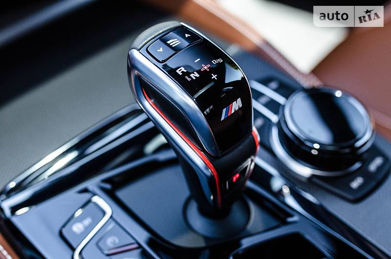 Седан BMW M5 2018 в Києві