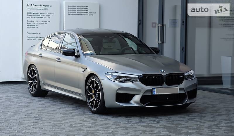 Седан BMW M5 2018 в Киеве