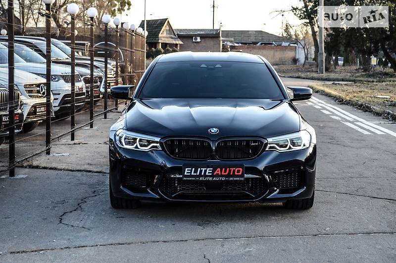 Седан BMW M5 2018 в Києві
