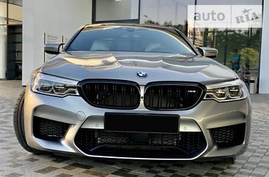 Седан BMW M5 2018 в Киеве