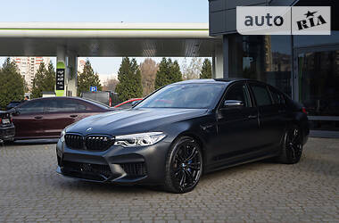 Седан BMW M5 2018 в 