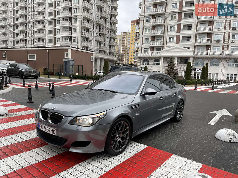 Седан BMW M5 2008 в Киеве