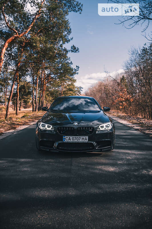Седан BMW M5 2013 в Дніпрі