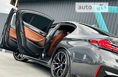 Седан BMW M5 2021 в 